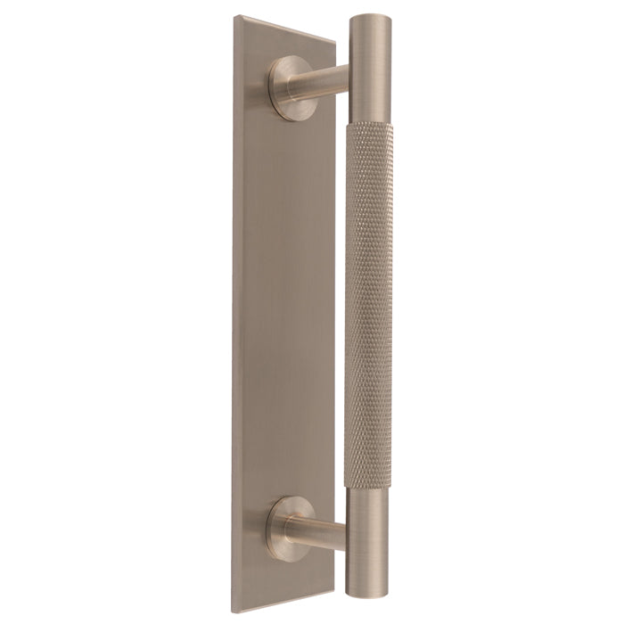 KNURLED PULL HANDLE ON BACKPLATE (160MM C/C) - SATIN NICKEL -