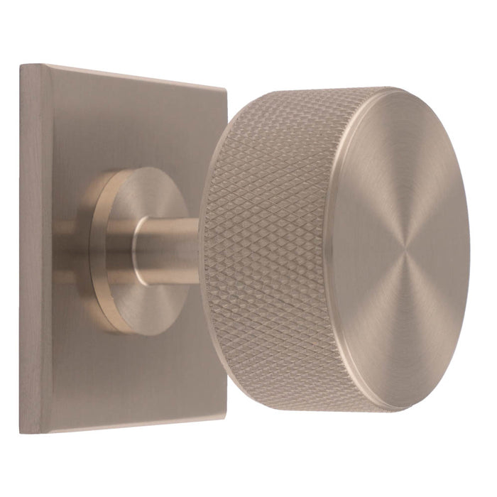 KNURLED RADIO KNOB ON SQUARE BACKPLATE - SATIN NICKEL -