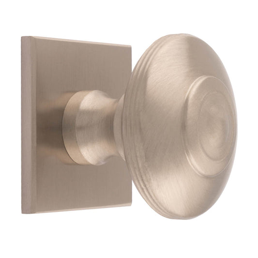 42MM ANDERSON KNOB ON SQUARE BACKPLATE - SATIN NICKEL -