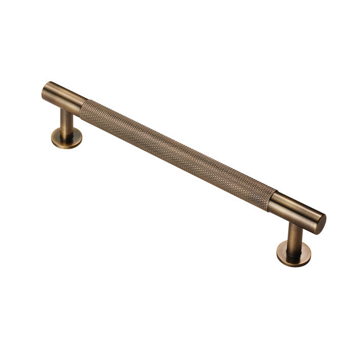 KNURLED CABINET PULL HANDLE 160MM C/C - ANTIQUE BRASS -