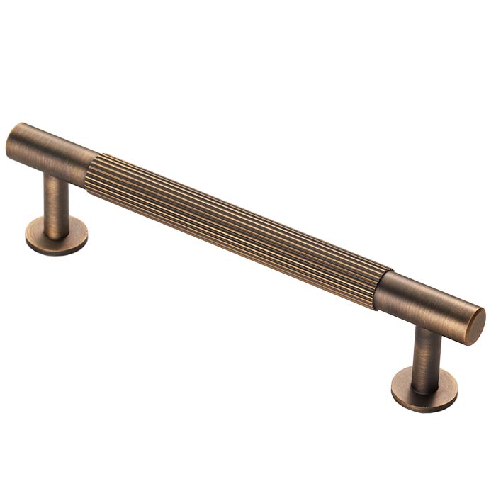 LINES CABINET PULL HANDLE 128MM C/C - ANTIQUE BRASS -